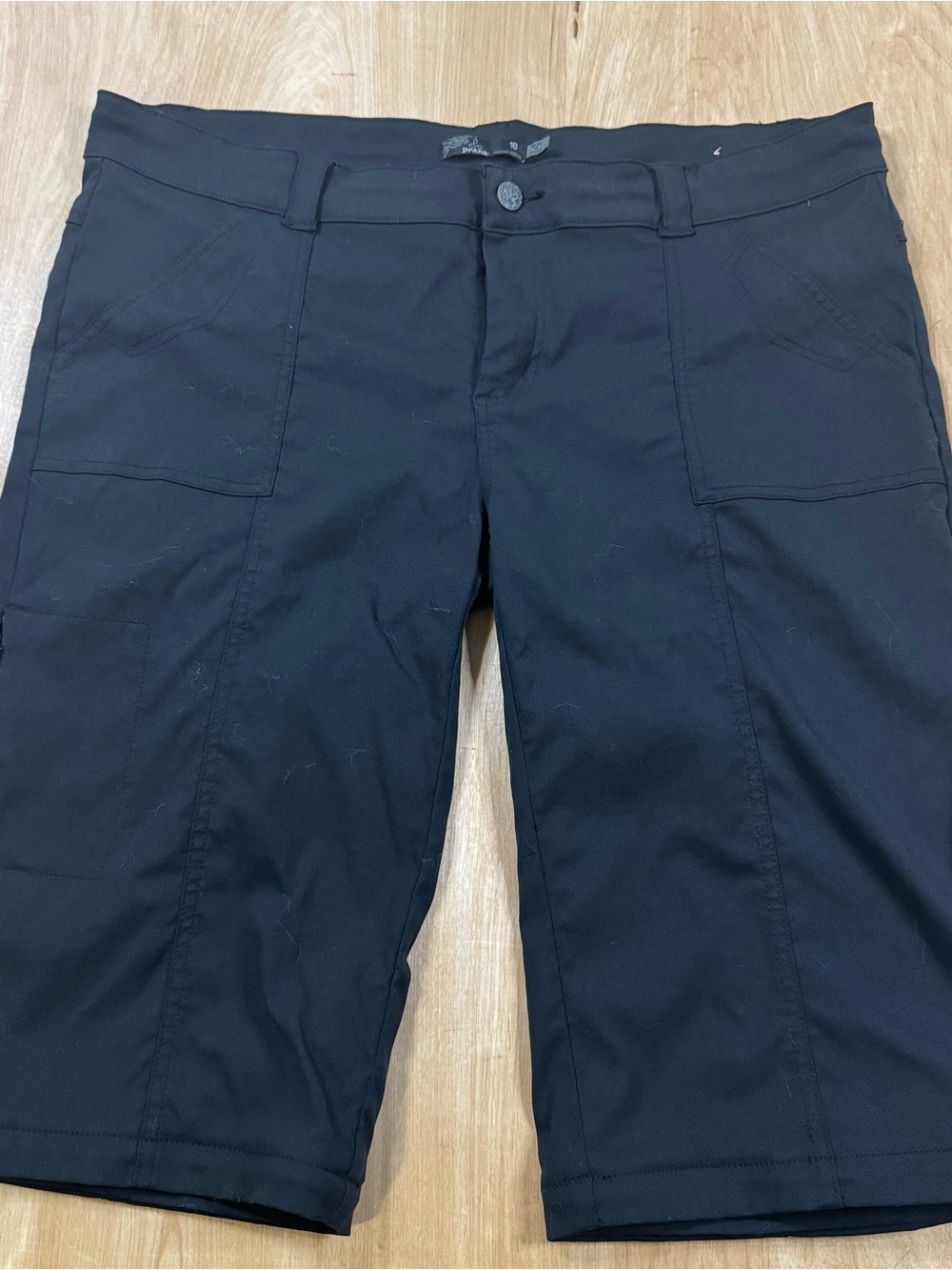 prAna Khloe Women’s Bermuda Shorts Size 16 Black Flat Front Pockets Hiking